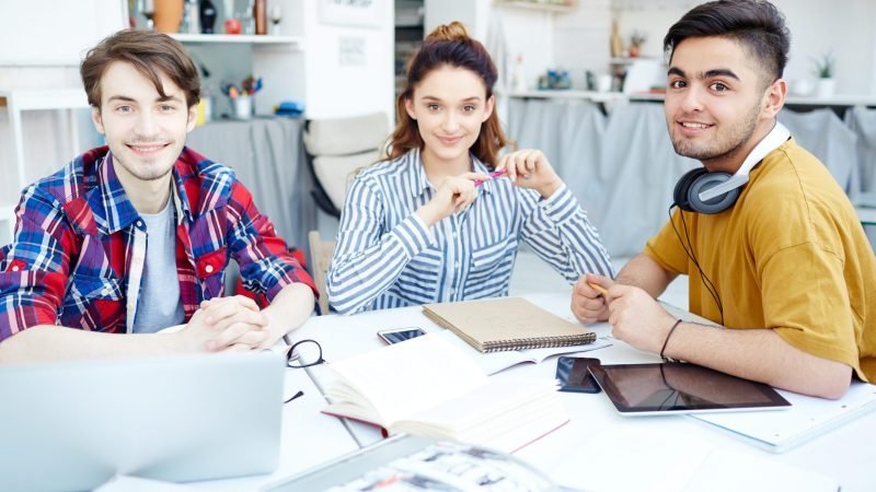 Start-up of designers Estudiar administracion en linea